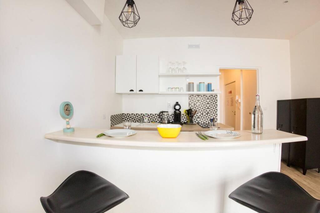 L'Escale - Topdestination-Bourg - Centre Ville - Classe 3 Etoiles Bourg-en-Bresse Exterior foto